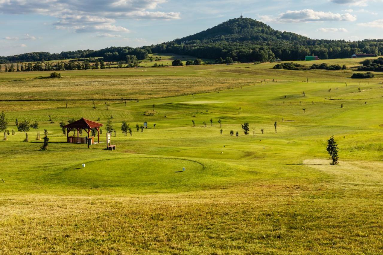 Golf Resort Ceska Lipa Nový Bor Exterior foto